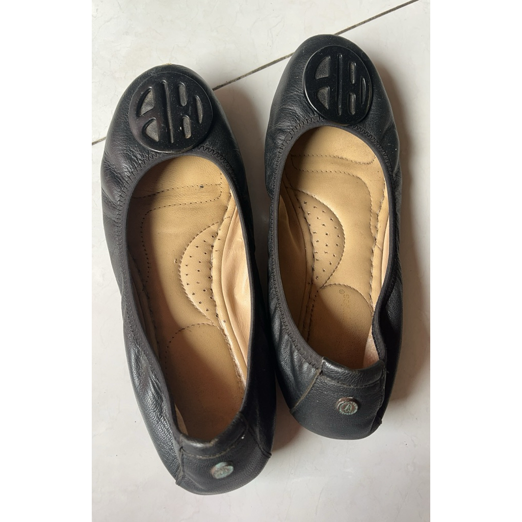 PRELOVED SEPATU SAMANTHA HUSH PUPPIES 37
