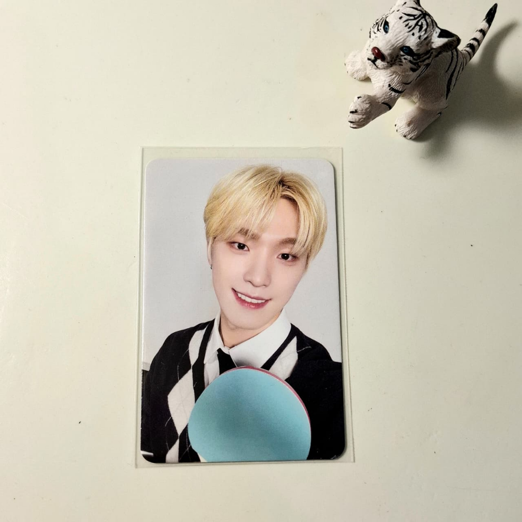 photocard official seventeen dino going magazine gomagz