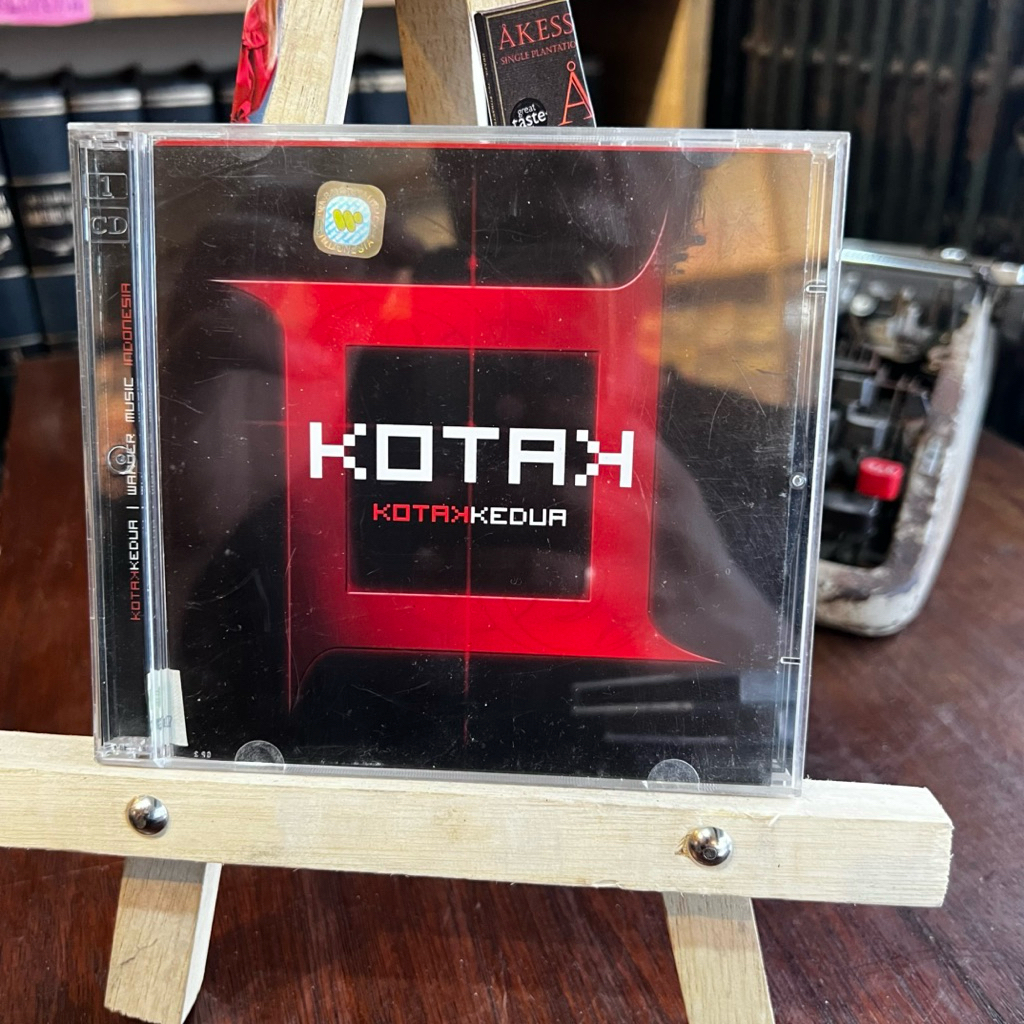 CD Band Kotak Kotak Kedua