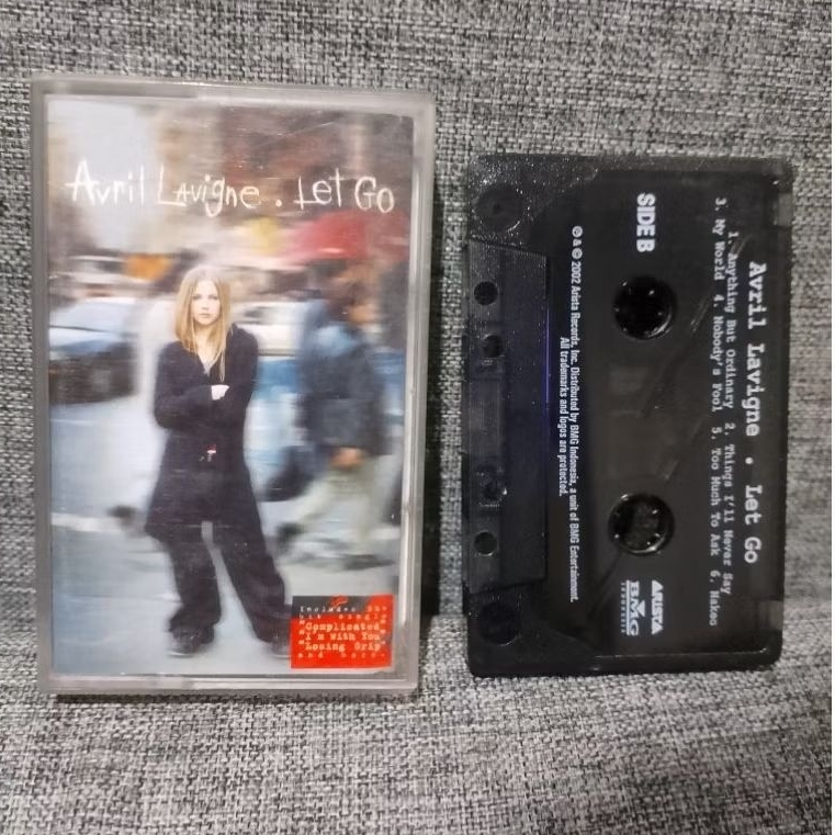 Kaset Pita Avril Lavigne Let Go