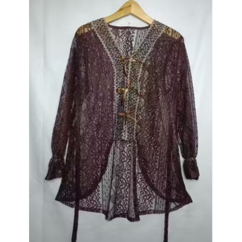 Outer Tunik Brokat Bordir Tille dengan Material Berkualitas untuk Kondangan