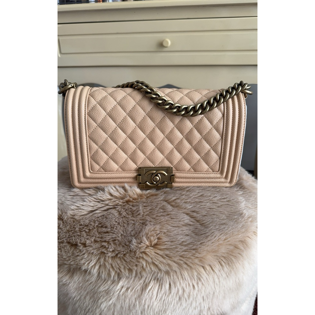 Chanel Boy Caviar 25cm