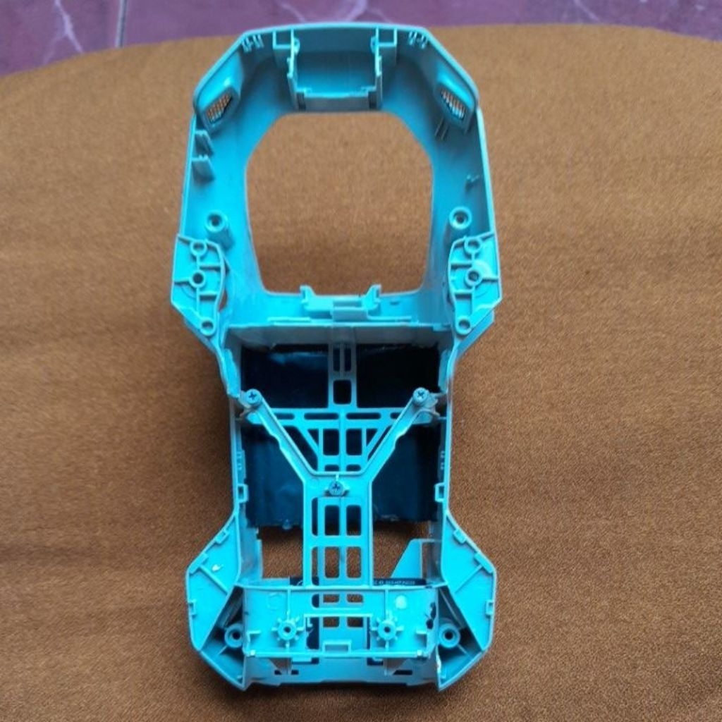 body tengan dji mini 2 se minus bekas crash ada patah