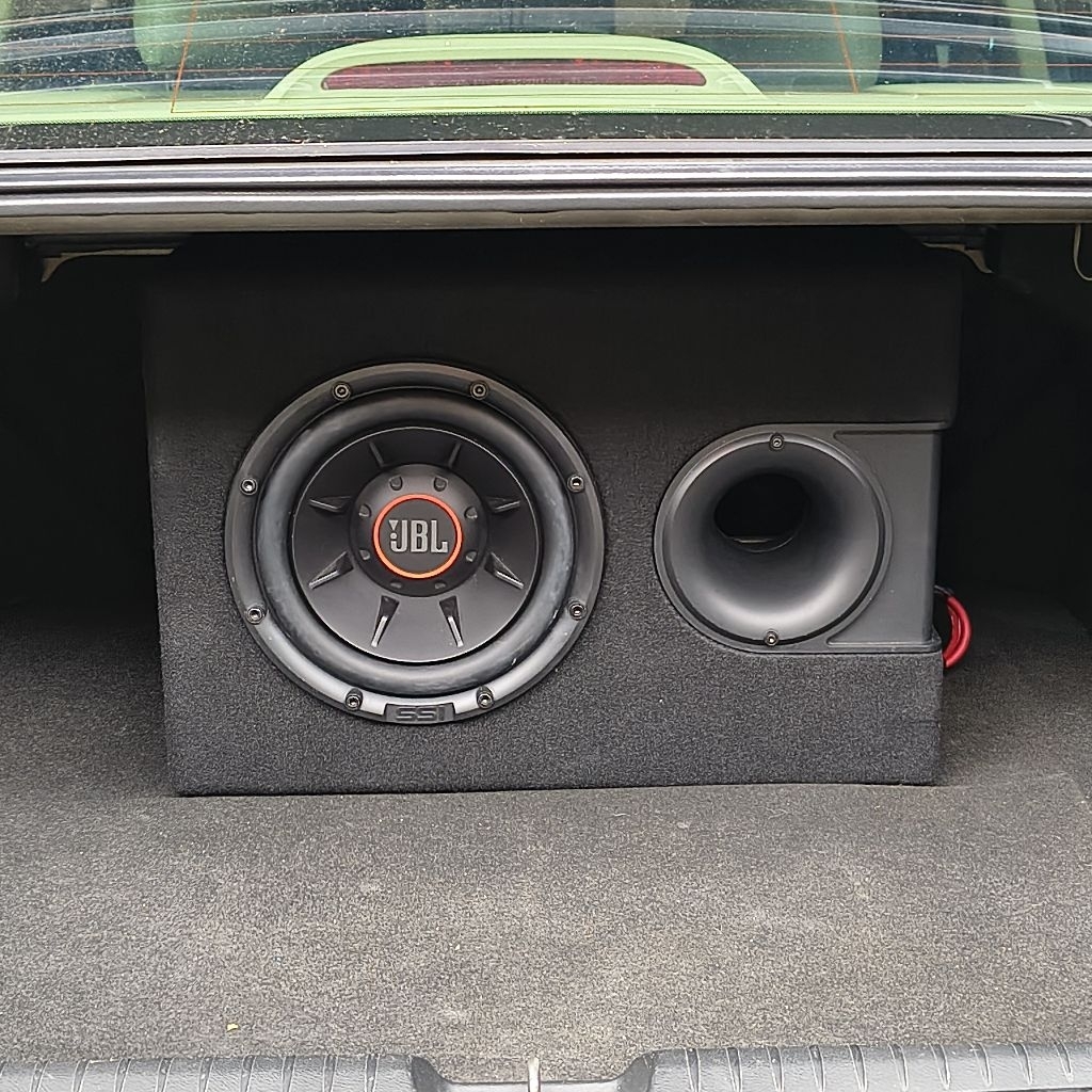 JBL Sub Aktif Seken JBL S2-1024SS