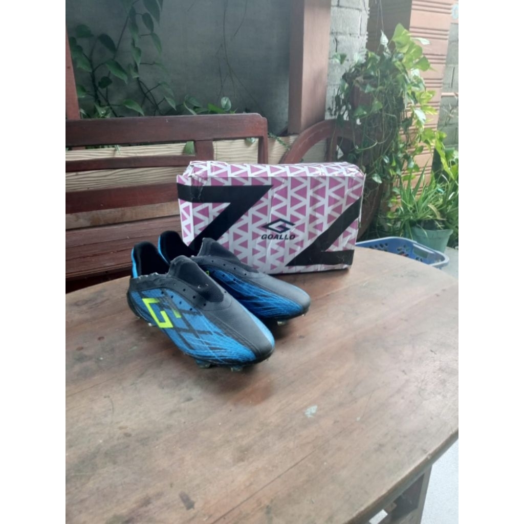 Sepatu Bola Goallo Voltric Uk 42 Baru