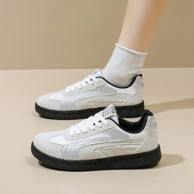 Sepatu Sneakers Wanita Putih Olahraga Casual Kasual Nyaman Santai Fashion Sepatu Cewek Tali Hitam