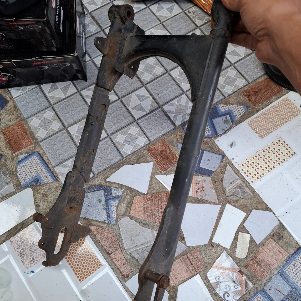 Swing arm GL 100 original copotan