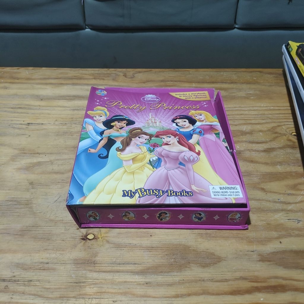 Buku Disney Princess Pretty Princess My Busy Book