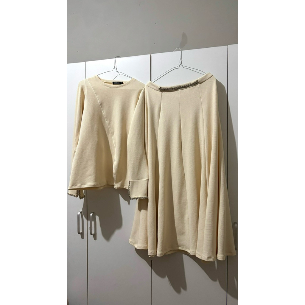 Lafiye Troupe (top/atasan)