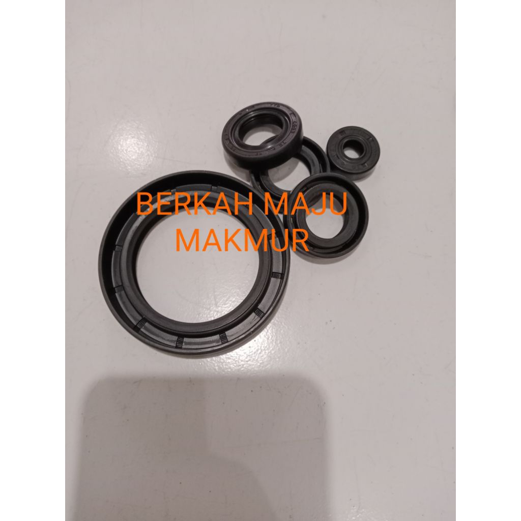 OIL SEAL / OLI SEAL TC 40*62*8 / TC 40 62 8 / TC 40X62X8 NBR JEPANG