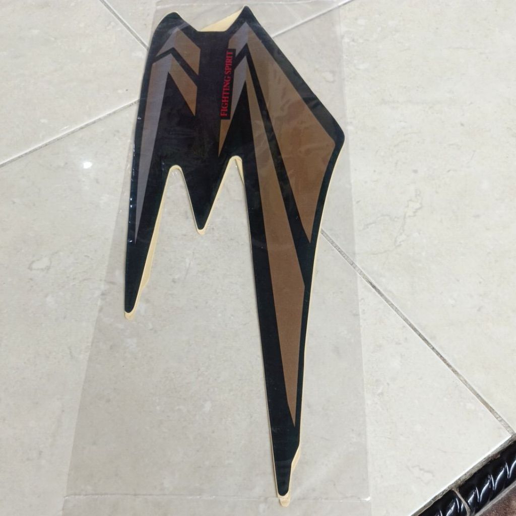 striping stiker les body Yamaha RX king 2002 hitam Lis gold