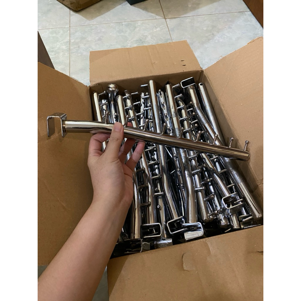 Suling gawang / Belalai hanger display isi 4 ex pameran fashion