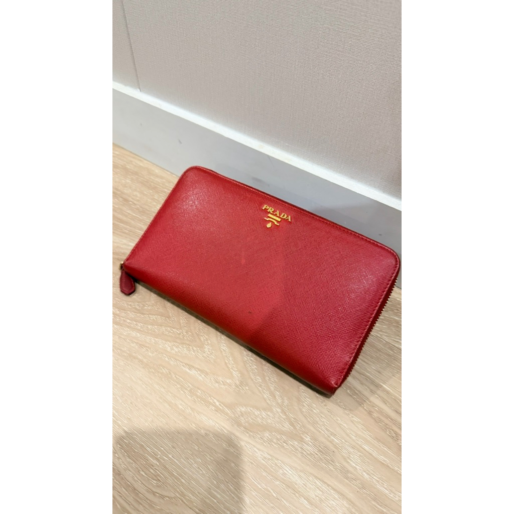 Prada Saffiano Wallet - Red