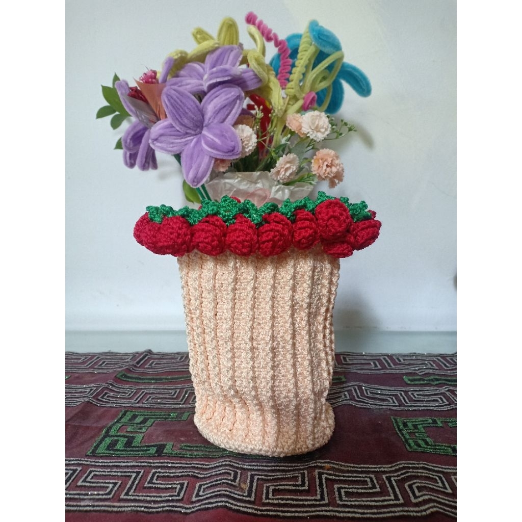 pouch bunga mawar rajut