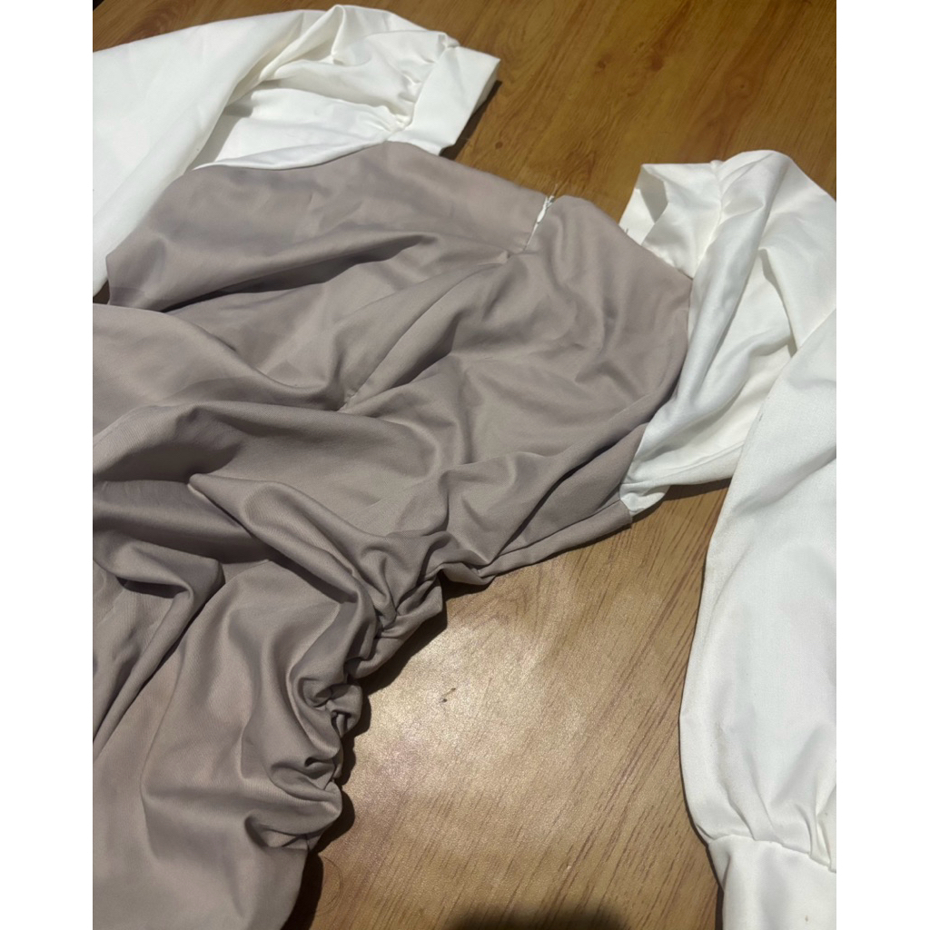 Preloved Zisallection Margareth Dress Yearbook Hijabfriendly