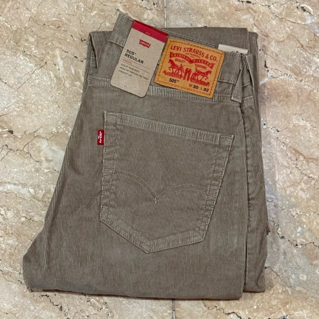 Levis 505 Regular Fit 505-1397 Rinse Timberworlf Corduroy Pants
