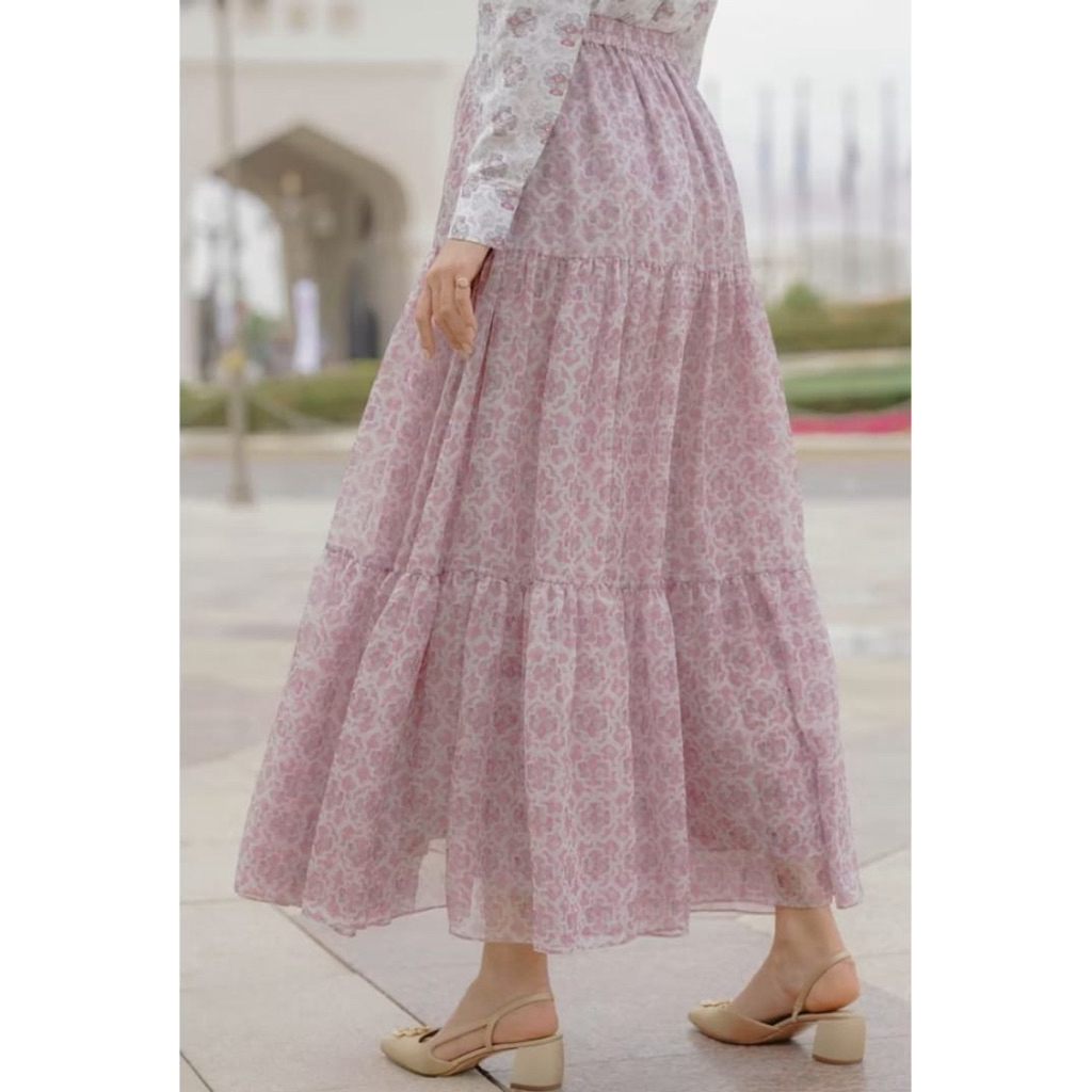 New BJ festive maxi skirt