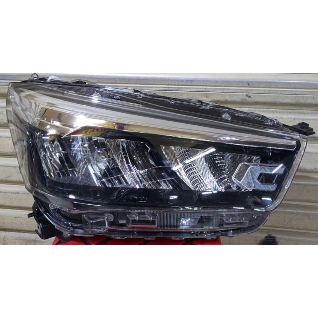 HEADLAMP LAMPU DEPAN TOYOTA RAIZE ROCKY DRL LED ORIGINAL