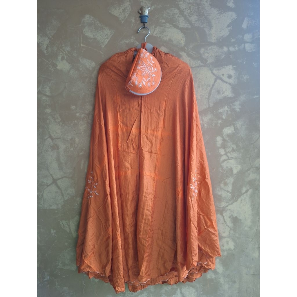 PRELOVED NEW MUKENA PARASUT POLOS TRAVEL RUKUH SHOLAT TPA NGAJI TUDUNG IBADAH MUKENA ATAS BAWAH