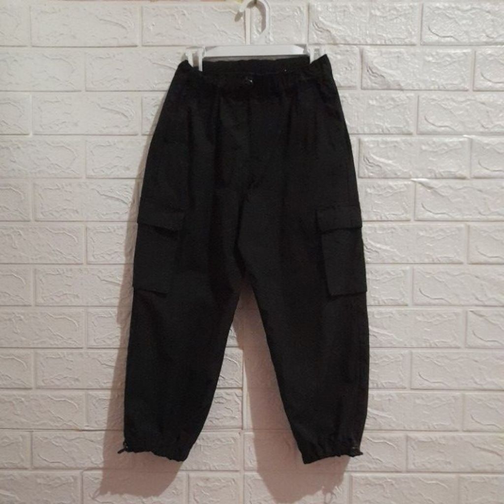 Jogger cargo anak ZARA hitan size 120/LP 56 P 70