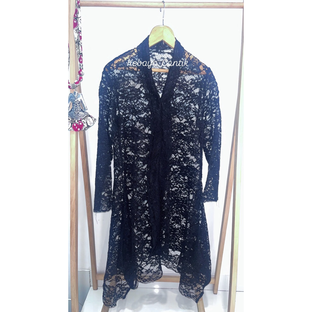 Kebaya Panjang Brokat Hitam preloved