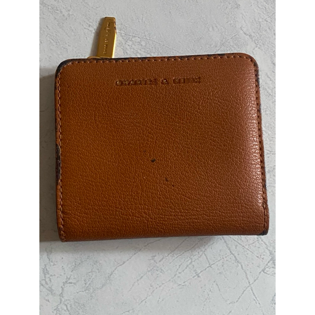Preloved Dompet Charles and Keith Ori