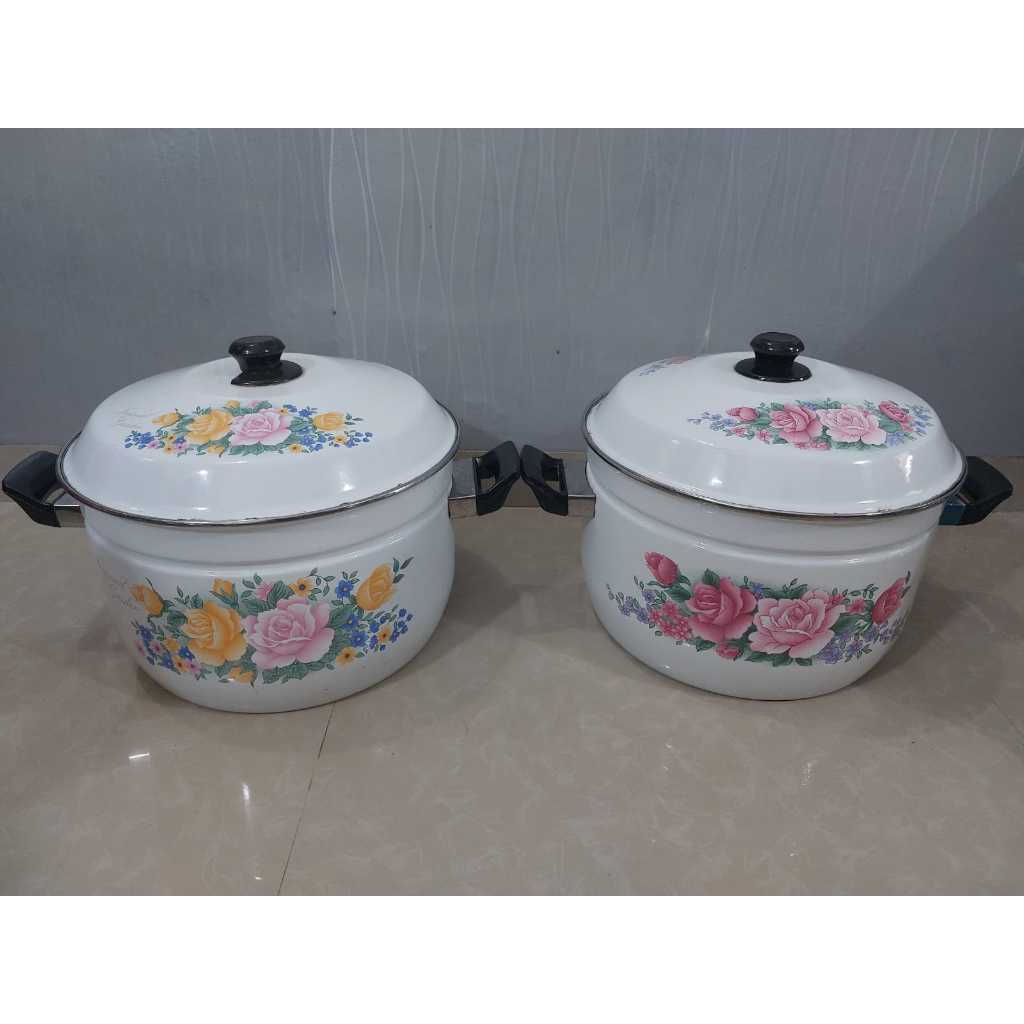 PRELOVED 2 PANCI ORIENTAL STOCKPOT ENAMEL 34CM BESAR/PANCI ENAMEL/ PANCI JADUL