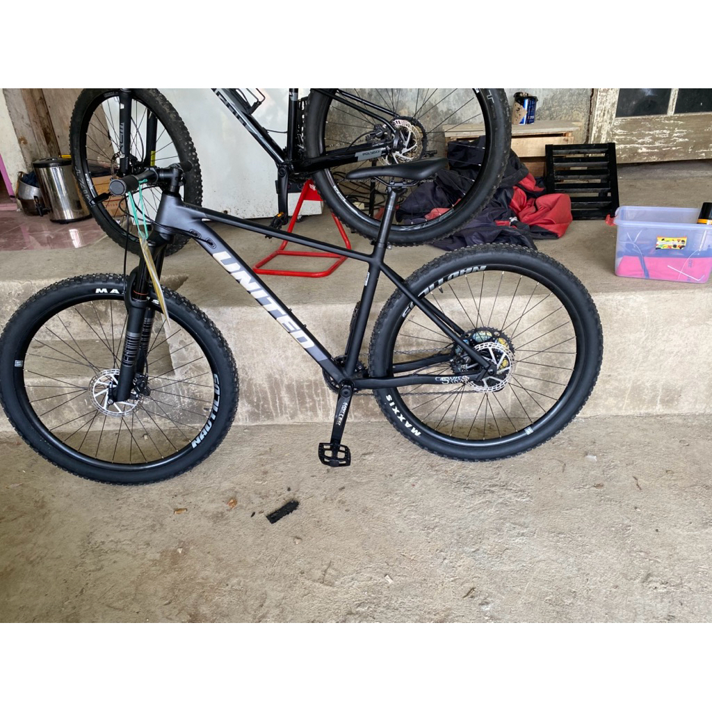 sepeda united clovis 5.10 limited