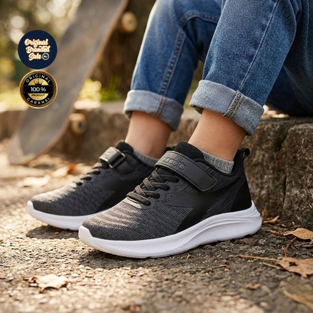 ORIGINAL GARANSI SEPATU ANAK DIADORA NAURI JUNIOR BLACK/GREY SIZE 30/31/32/33/34/35/36