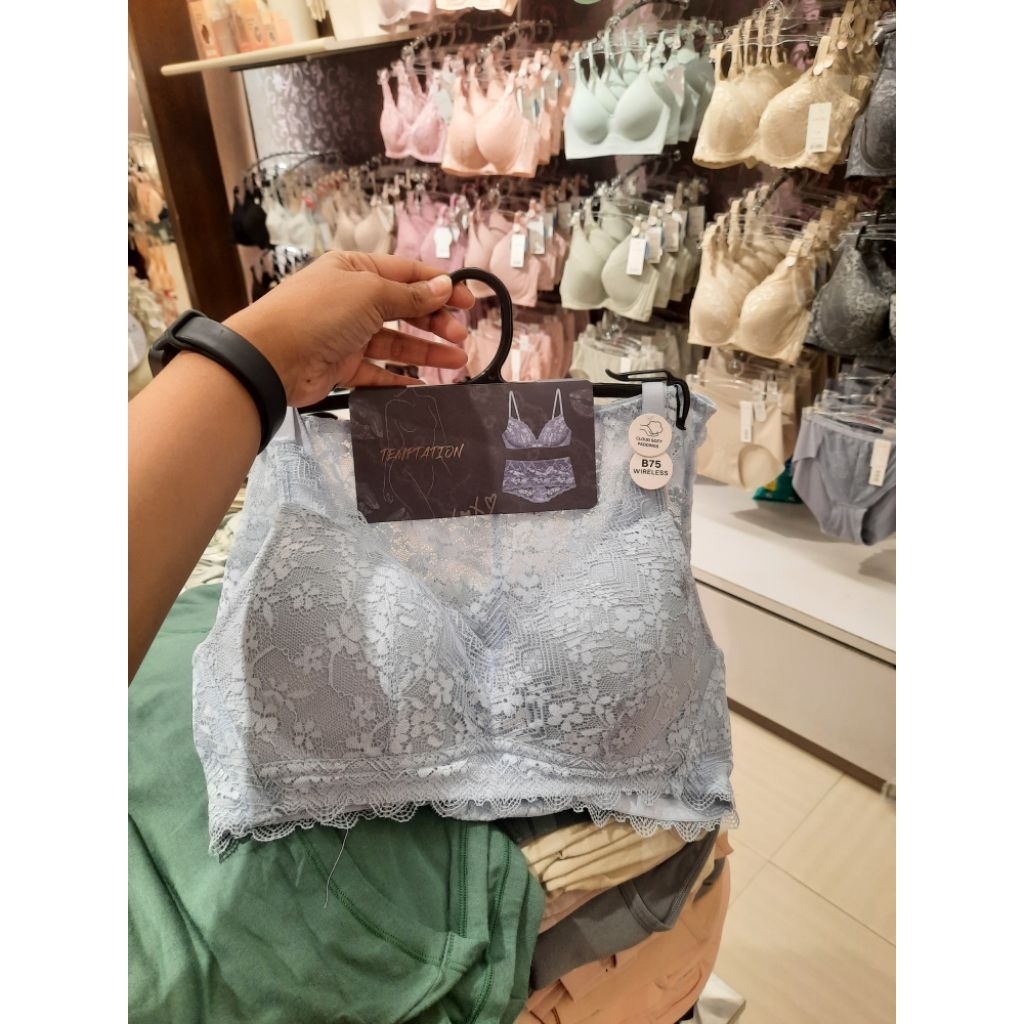 PIERRE CARDIN BRASET (BRA+PANTY) TANPA KAWAT, BUSA TIPIS, RENDA