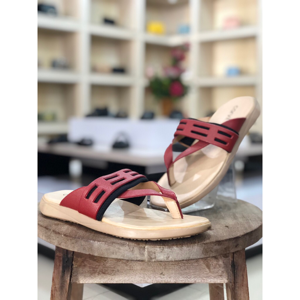 sandal cewe dewasa CARVIL / Greece L / red