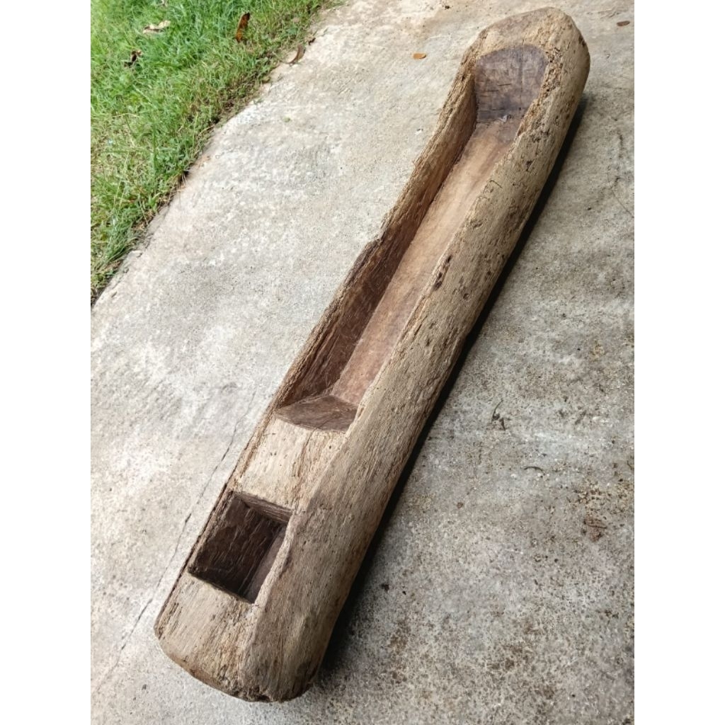 lumpang atau lesung kayu mini pajangan meja antik lawasan