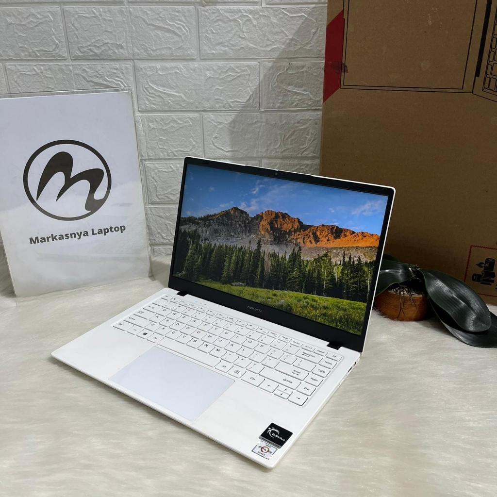 ADVAN SOULMATE X AMD Athlon 3020E RAM 8GB SSD 128GB