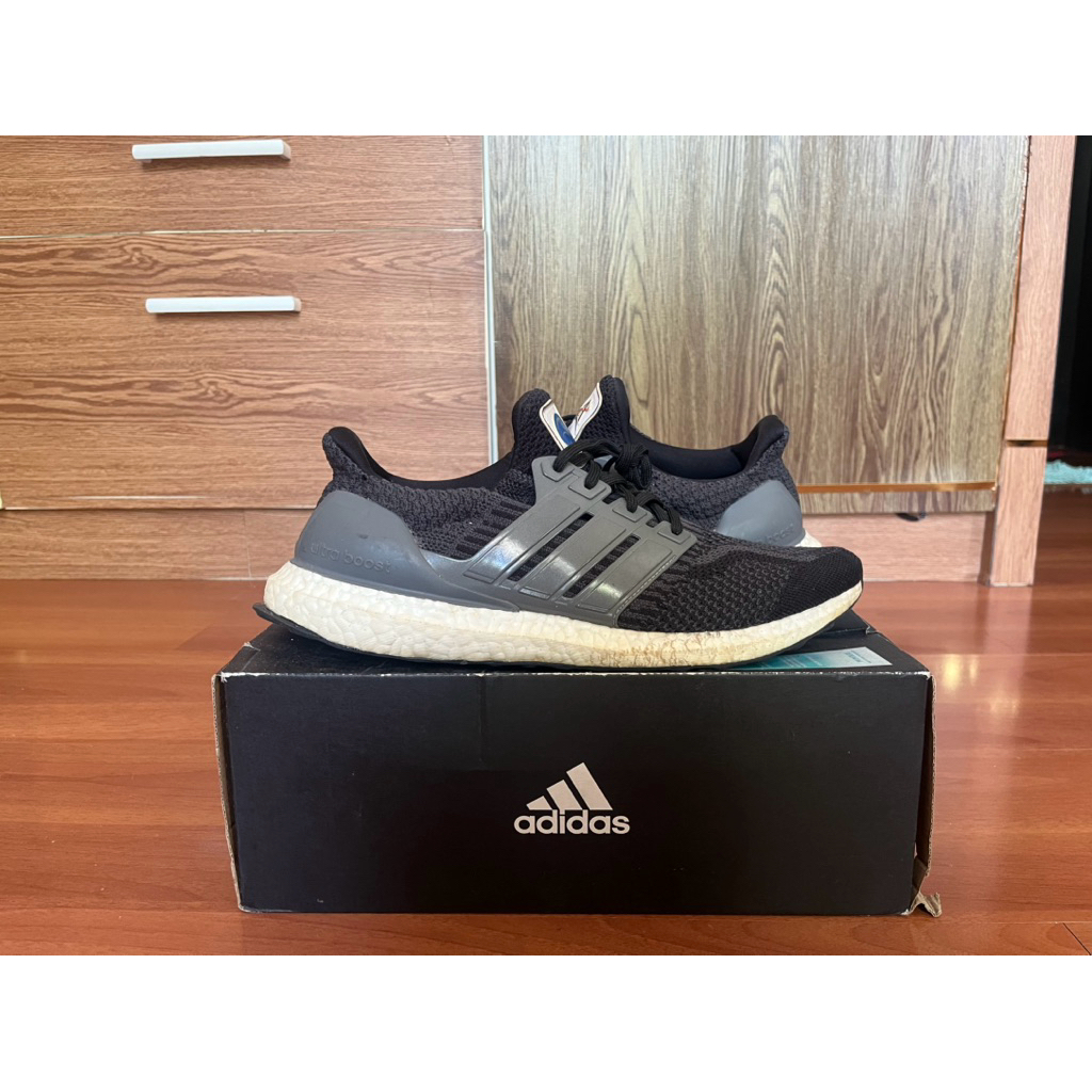 Adidas Ultraboost 2.0 NASA Size 45 Original Sepatu Running Preloved Nyaman
