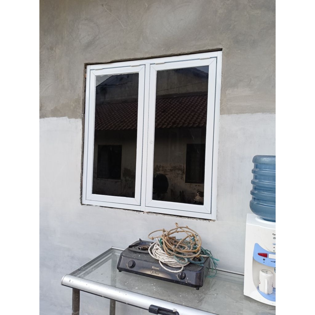 Jendela 120*80 aluminium putih