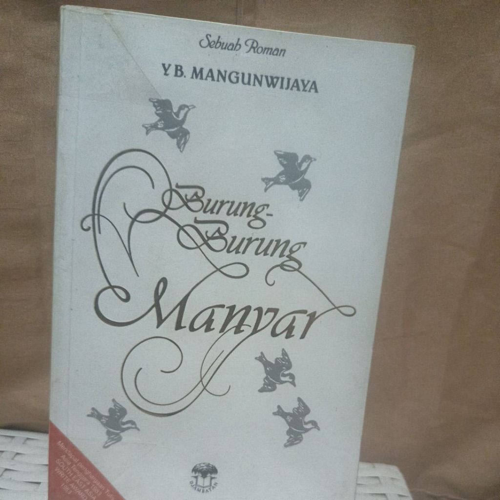 BURUNG BURUNG MANYAR - Y B.MANGUNWIJAYA