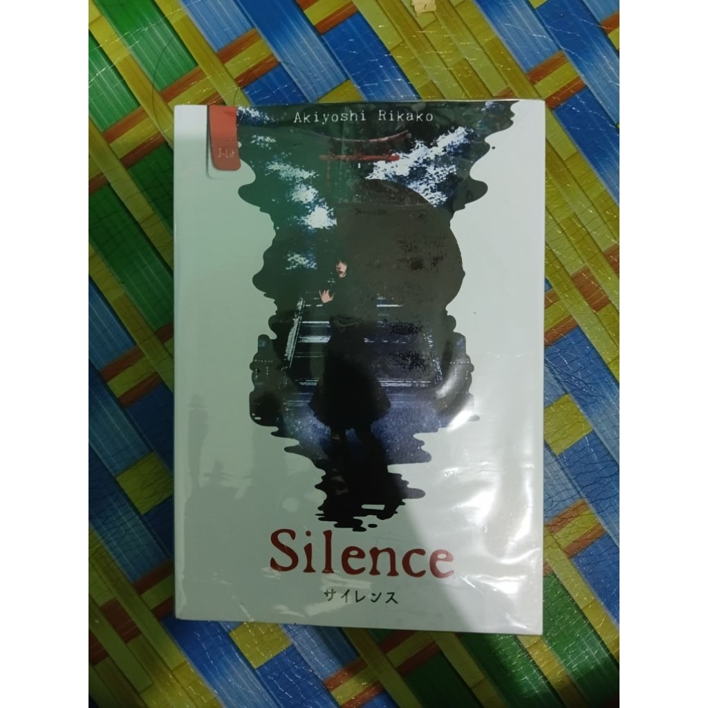 Silence Akiyoshi Rikako