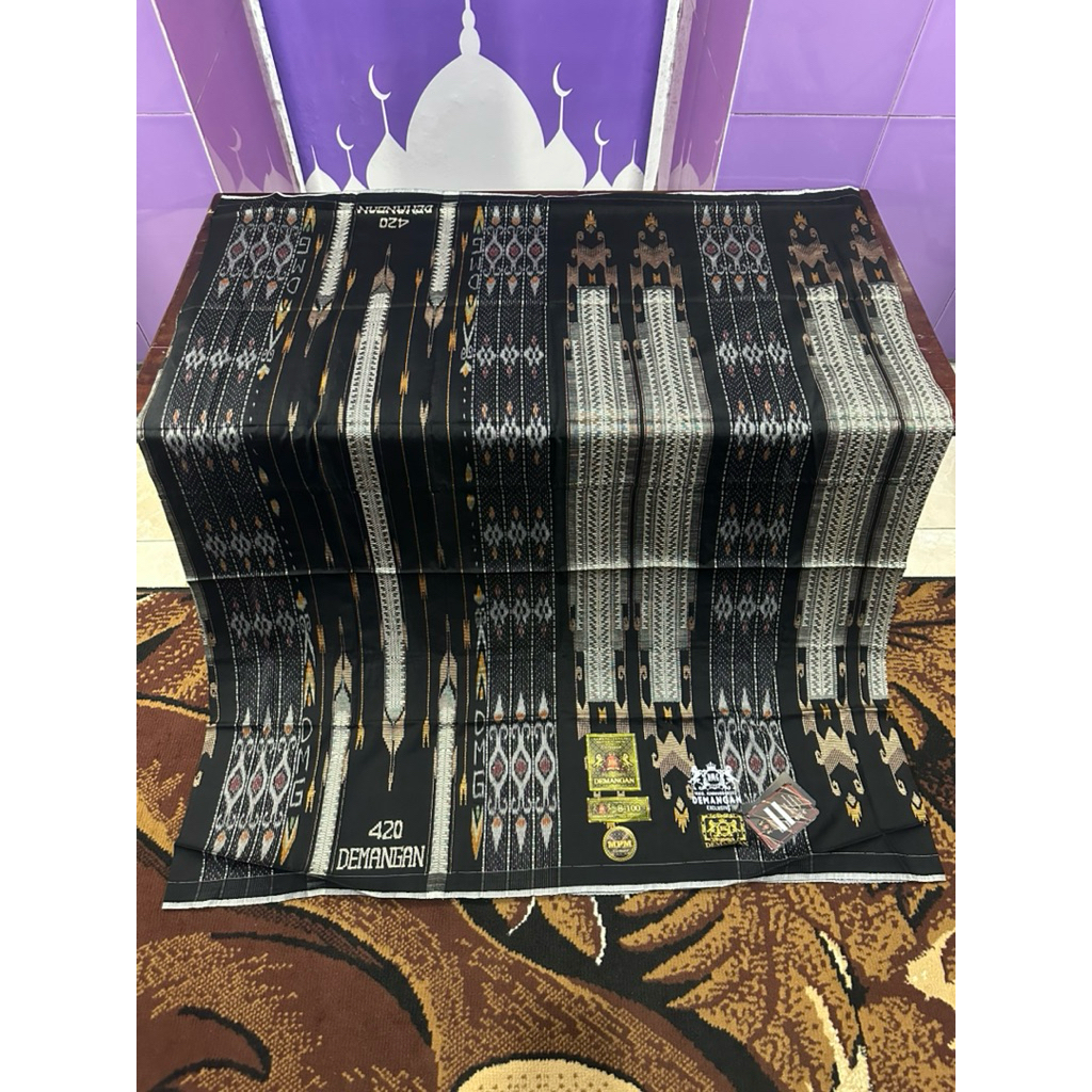Sarung DEMANGAN tipe MPM full sutra original.