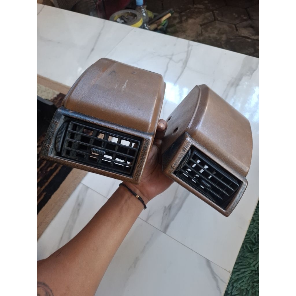 kisi kisi ac kijang super.kisi2 ac toyota kijang super sebelah kanan