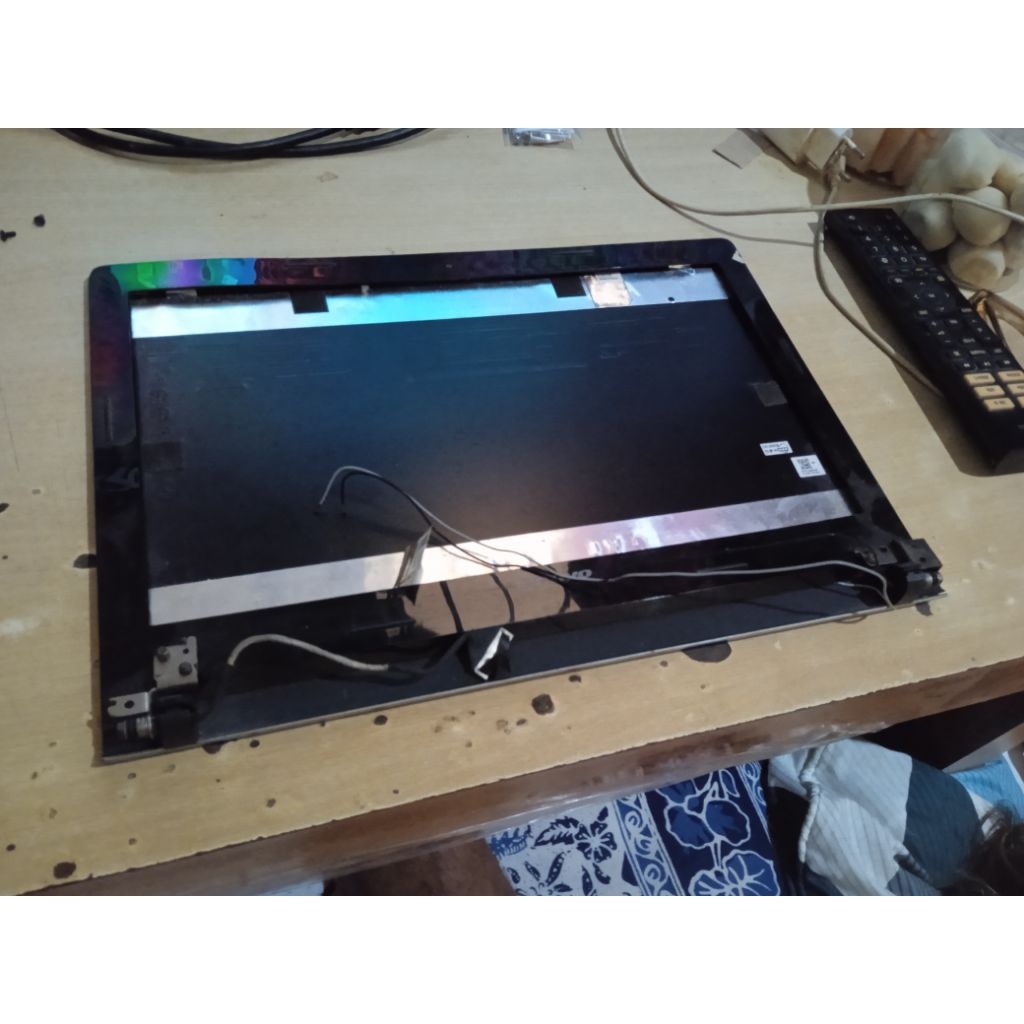 casing lcd lenovo g40 70 g40 80