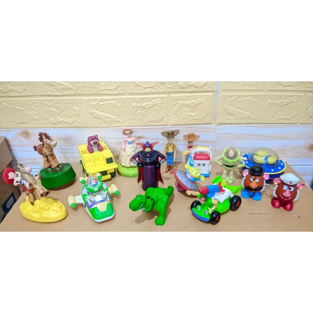 Toy Story 14 Figure Takeall by MCD x Disney
