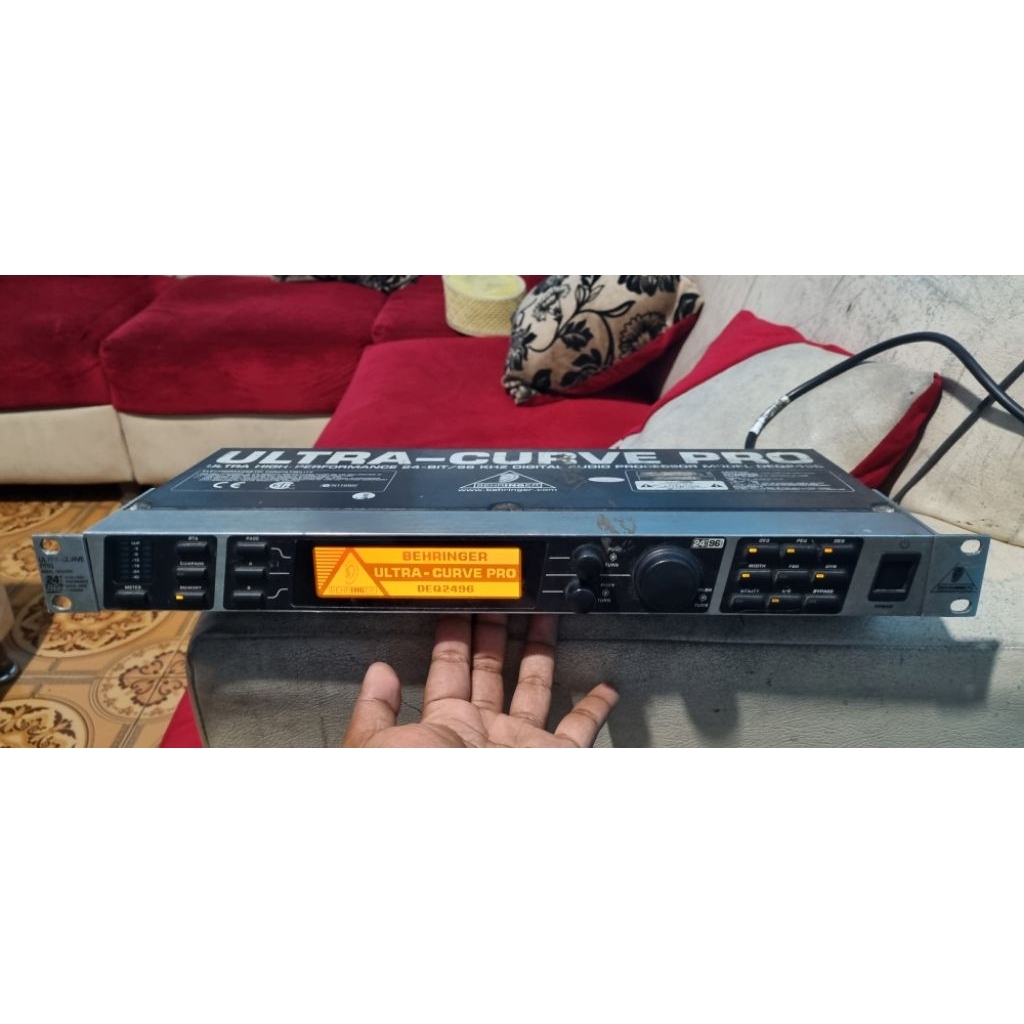 Behringer Ultra Curver Pro DEQ2496 ori lawas