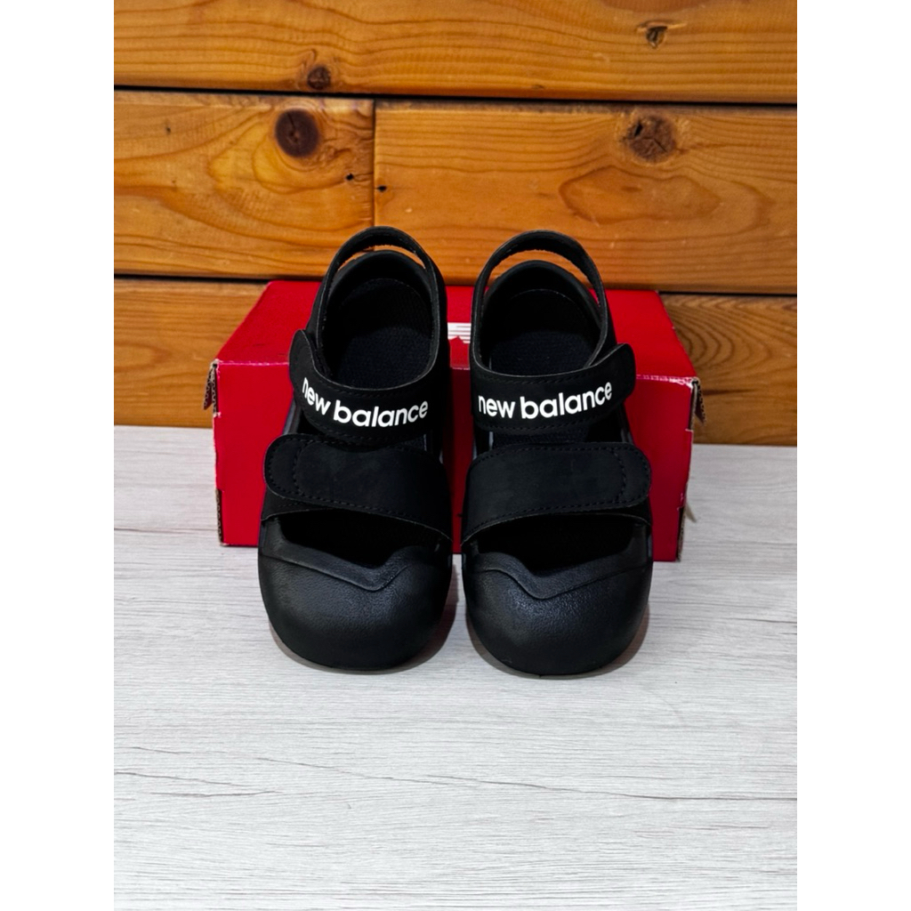 preloved original new balance kids black sandal