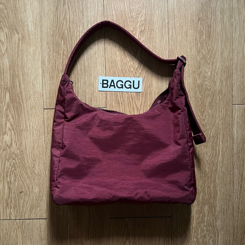 BAGGU Nylon Shoulder Bag