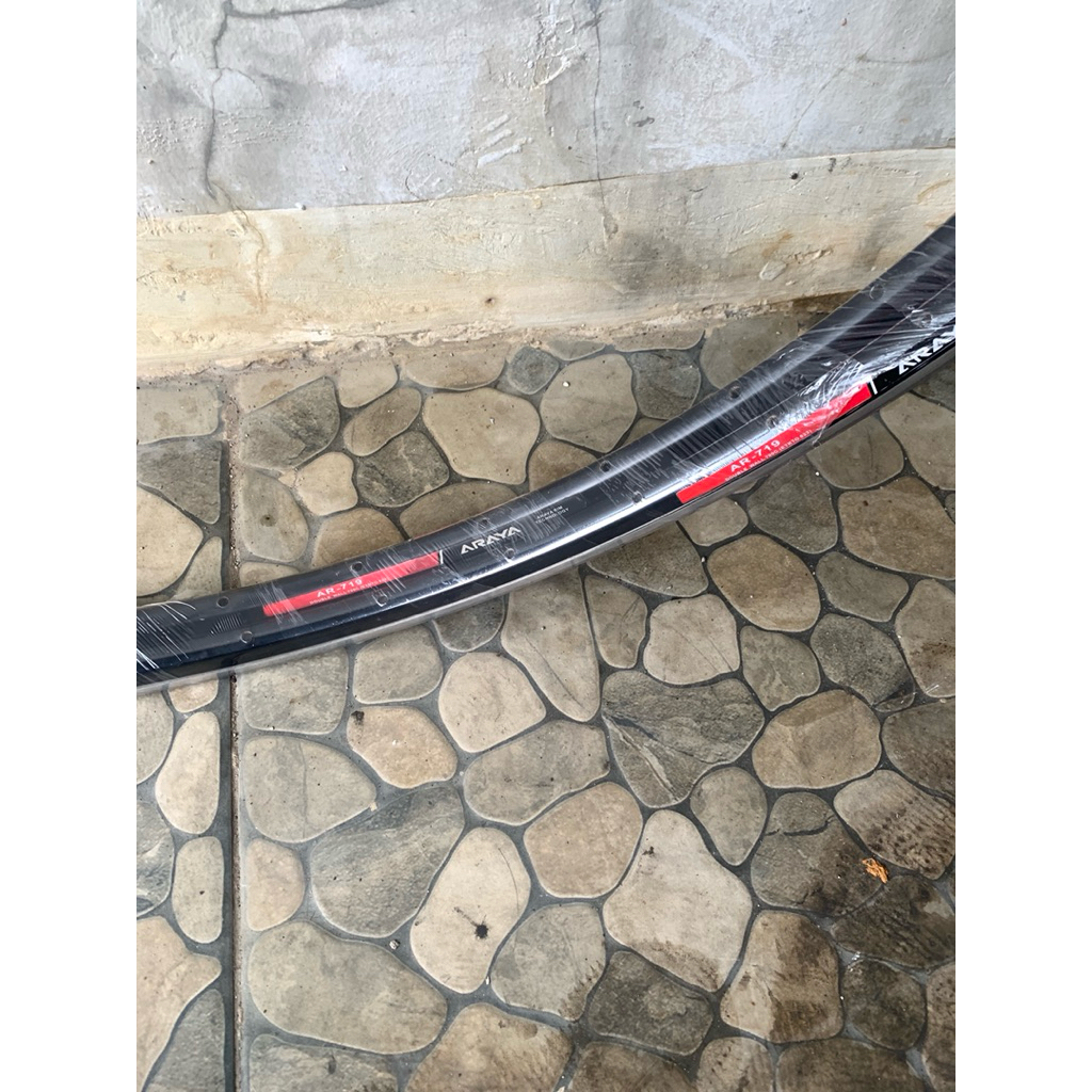 Rims Araya AR-719