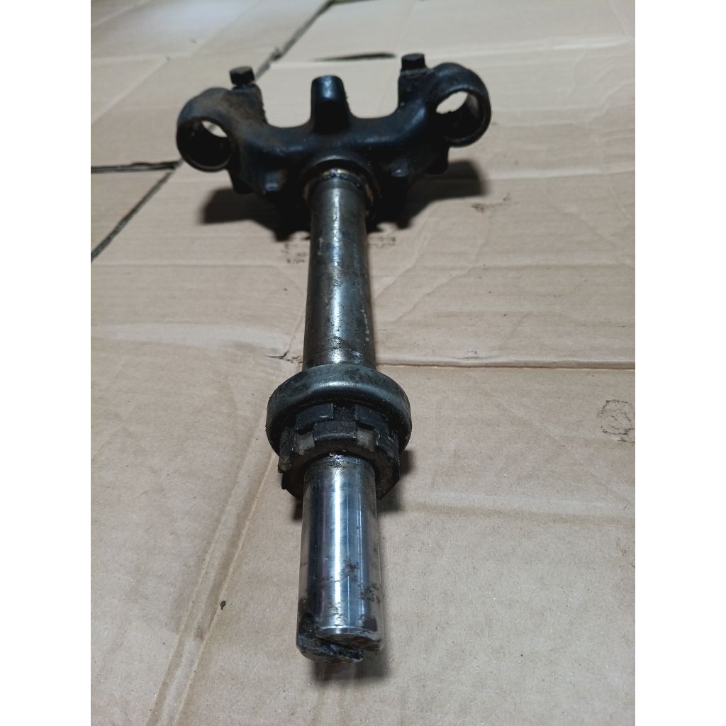 Segitiga T Stang Setir Yamaha Fiz R Original