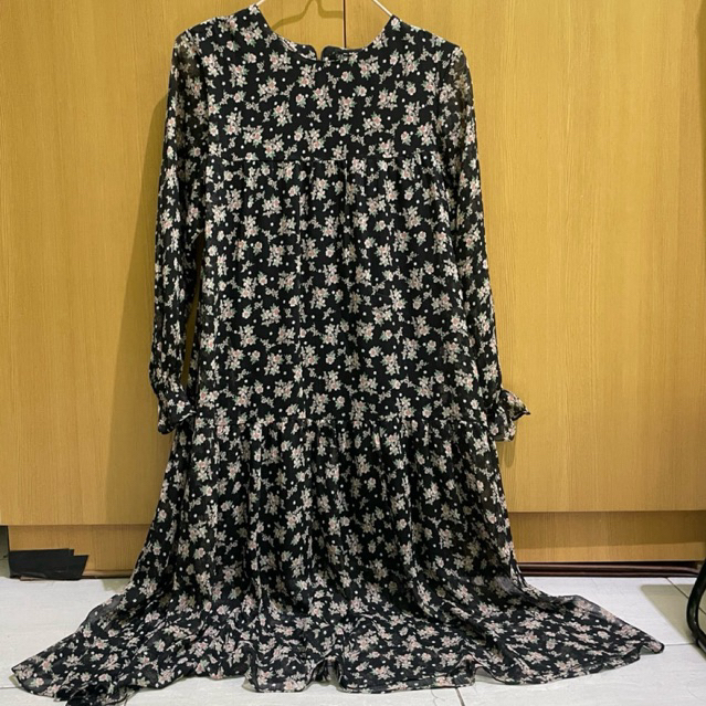 Preloved - Dress Bunga-Bunga