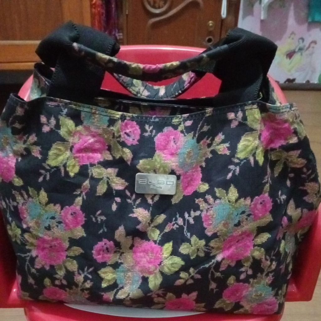 Tas Jinjing Wanita Monza