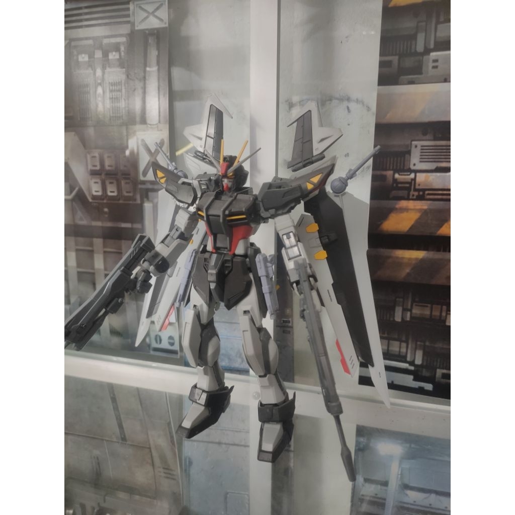 mg strike noir bandai