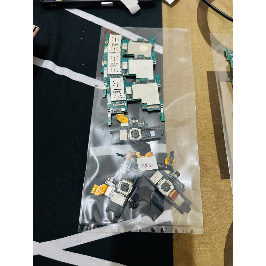 MESIN SONY XPERIA XZ2 UBL YES